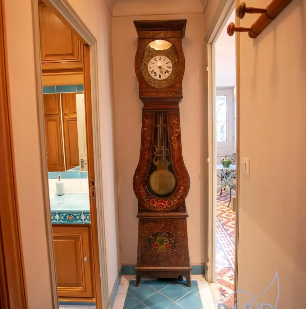 Charming Provencal Family Home La Tour 0*,