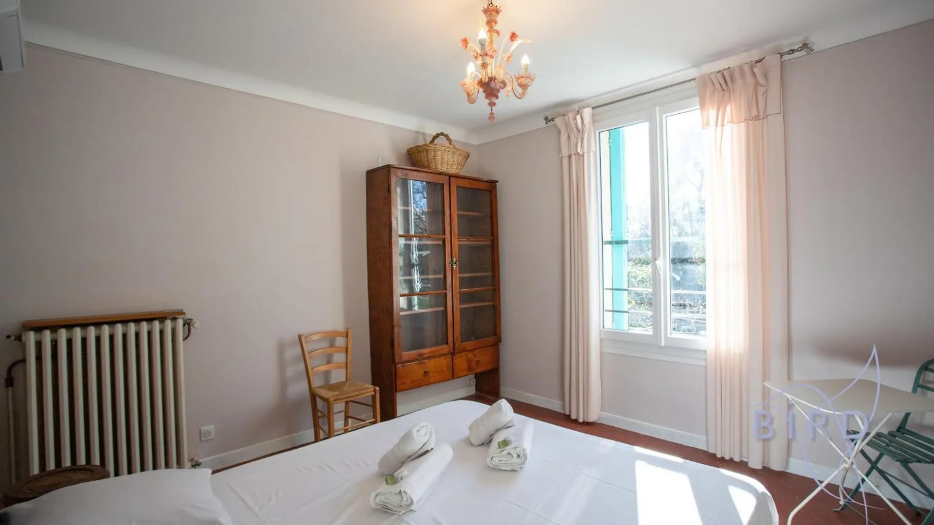 Charming Provencal Family Home La Tour Holiday home